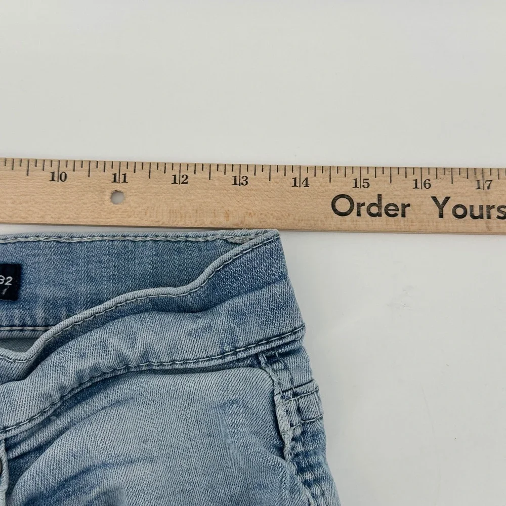 BKE Jake Straight Jeans Men 31x32 Light Wash Solid Straight Leg Modern Denim